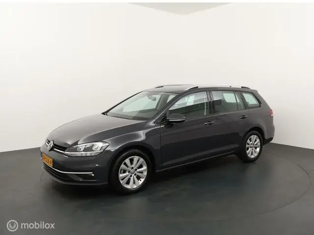 Photo 1 : Volkswagen Golf 2019 Petrol