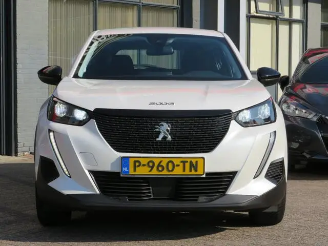 Photo 1 : Peugeot 2008 2022 Essence