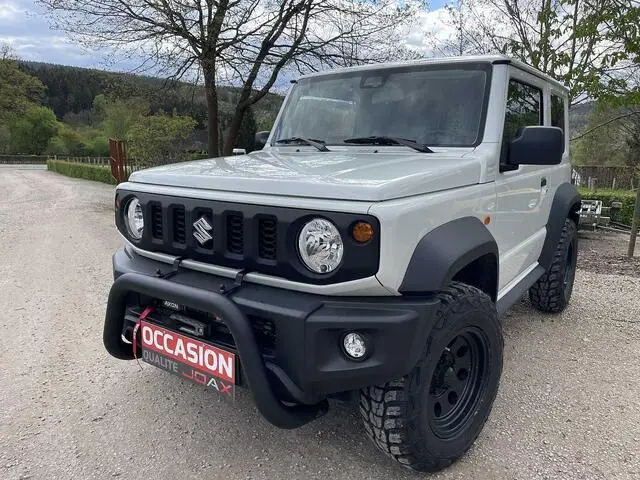 Photo 1 : Suzuki Jimny 2023 Petrol