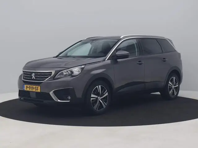 Photo 1 : Peugeot 5008 2018 Petrol