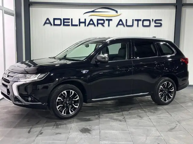 Photo 1 : Mitsubishi Outlander 2018 Hybrid