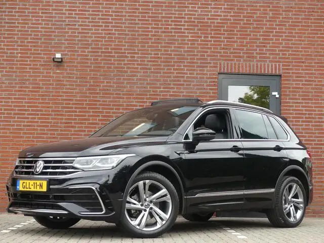 Photo 1 : Volkswagen Tiguan 2020 Essence