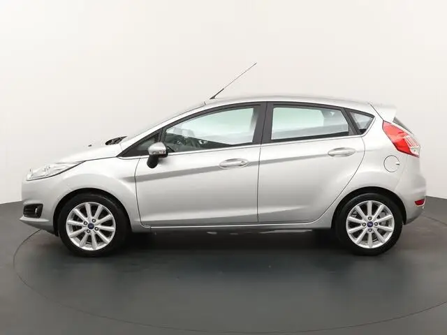 Photo 1 : Ford Fiesta 2016 Petrol