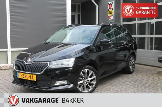 Photo 1 : Skoda Fabia 2021 Petrol