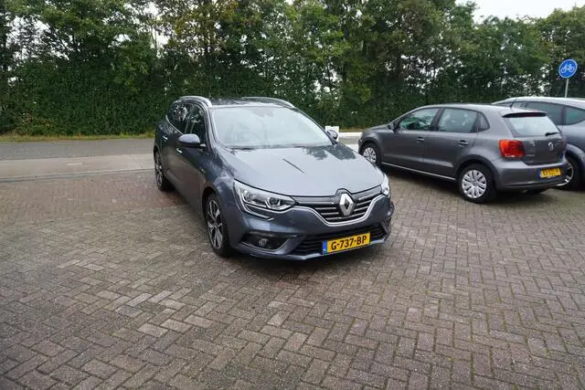 Photo 1 : Renault Megane 2019 Essence