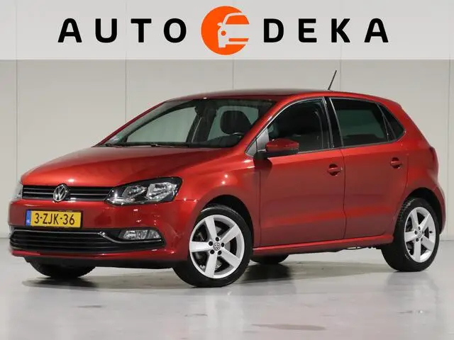 Photo 1 : Volkswagen Polo 2015 Petrol