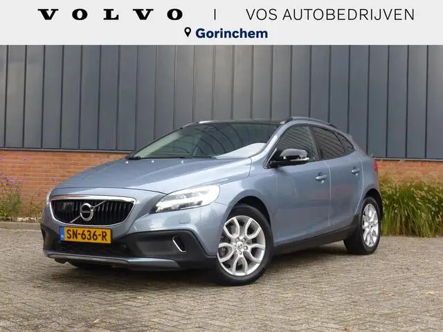 Photo 1 : Volvo V40 2018 Petrol