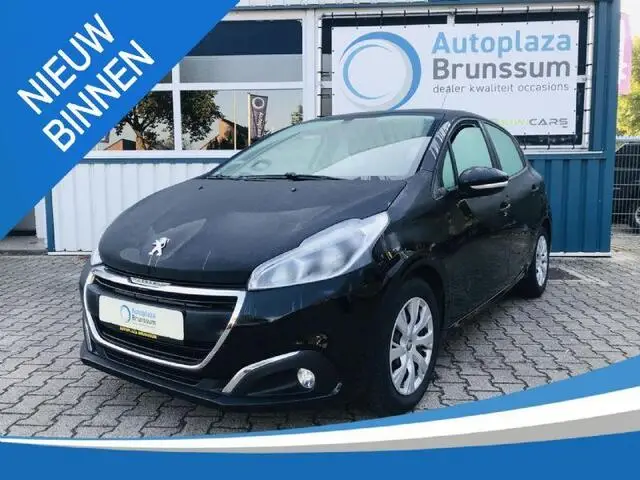 Photo 1 : Peugeot 208 2017 Petrol