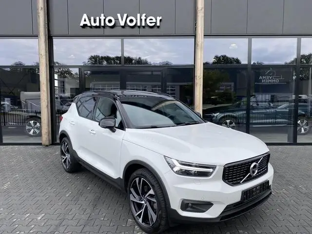 Photo 1 : Volvo Xc40 2021 Petrol