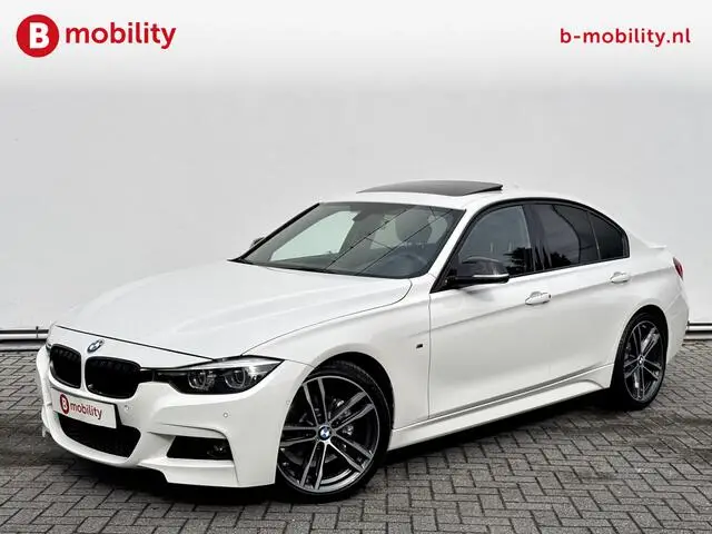 Photo 1 : Bmw Serie 3 2019 Petrol