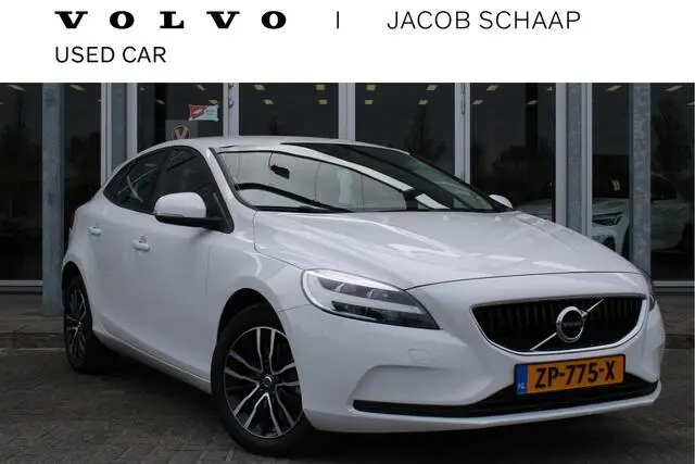 Photo 1 : Volvo V40 2019 Essence