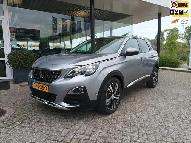 Photo 1 : Peugeot 3008 2017 Petrol