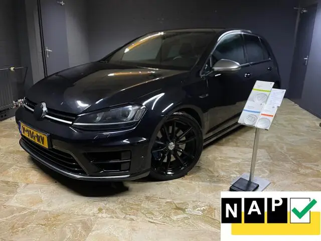 Photo 1 : Volkswagen Golf 2015 Petrol