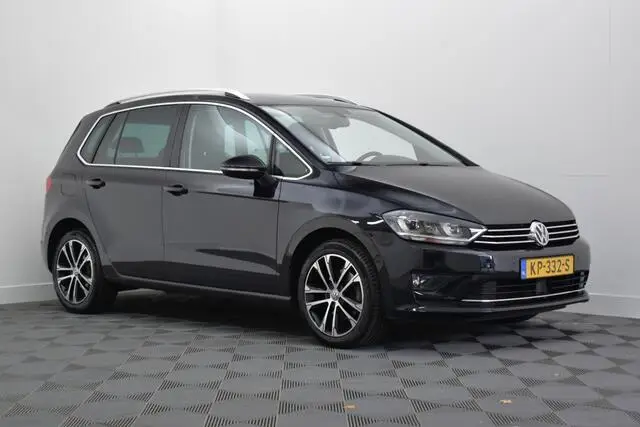 Photo 1 : Volkswagen Golf 2015 Petrol