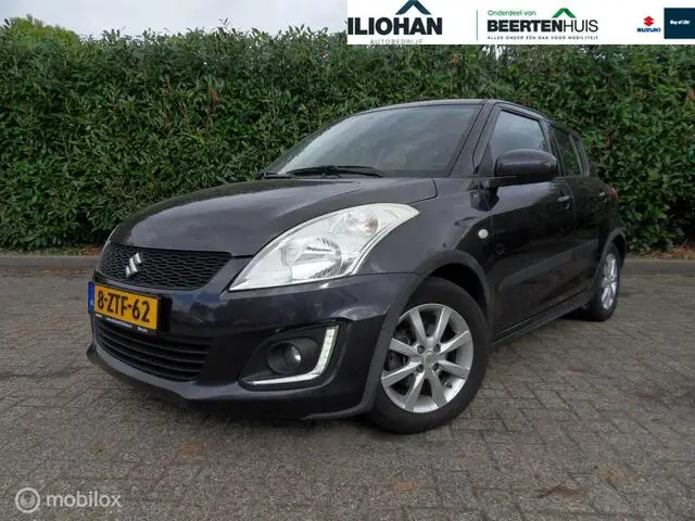 Photo 1 : Suzuki Swift 2015 Petrol