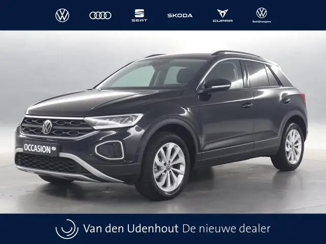 Photo 1 : Volkswagen T-roc 2023 Essence