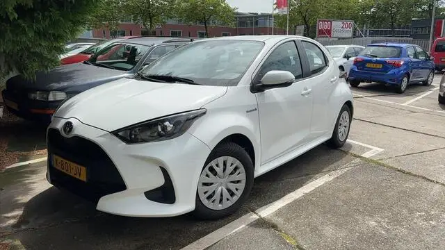 Photo 1 : Toyota Yaris 2021 Hybrid