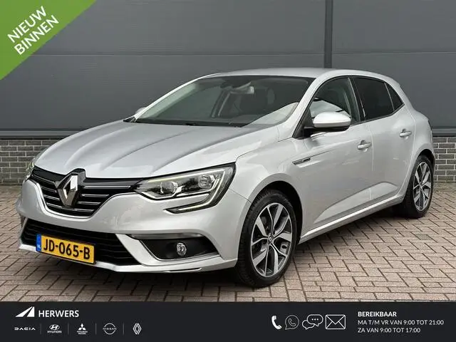 Photo 1 : Renault Megane 2016 Essence