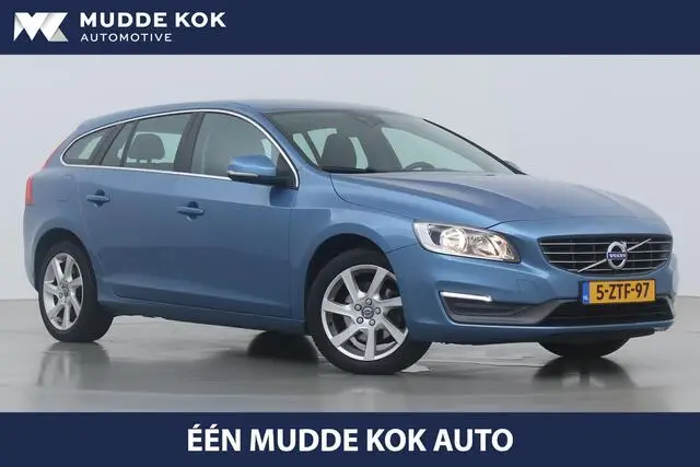 Photo 1 : Volvo V60 2015 Essence