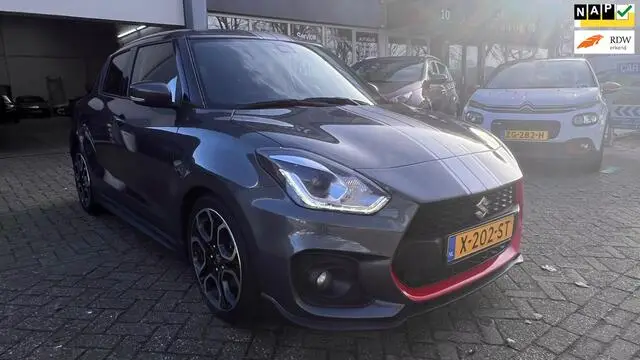 Photo 1 : Suzuki Swift 2019 Petrol