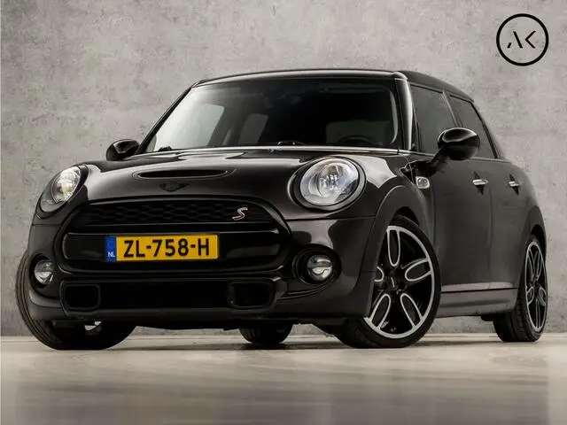 Photo 1 : Mini Cooper 2016 Petrol