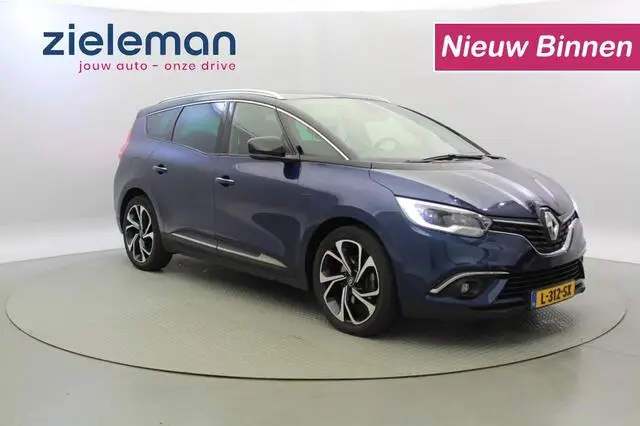 Photo 1 : Renault Grand Scenic 2019 Essence