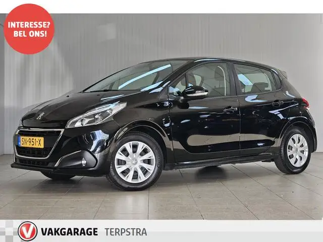 Photo 1 : Peugeot 208 2018 Petrol