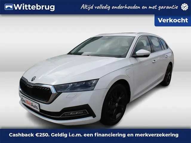 Photo 1 : Skoda Octavia 2022 Hybrid