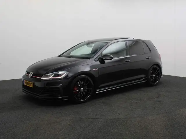 Photo 1 : Volkswagen Golf 2020 Petrol