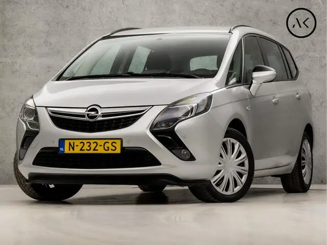 Photo 1 : Opel Zafira 2015 Petrol