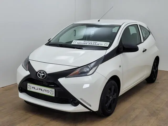 Photo 1 : Toyota Aygo 2016 Petrol