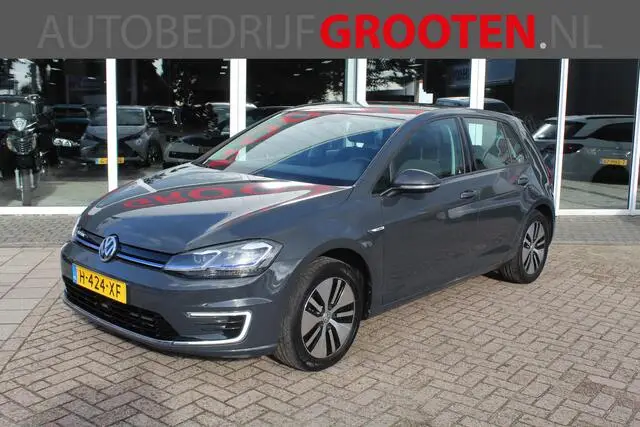 Photo 1 : Volkswagen Golf 2020 Électrique