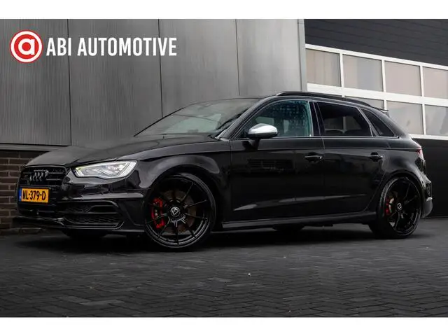 Photo 1 : Audi S3 2016 Petrol