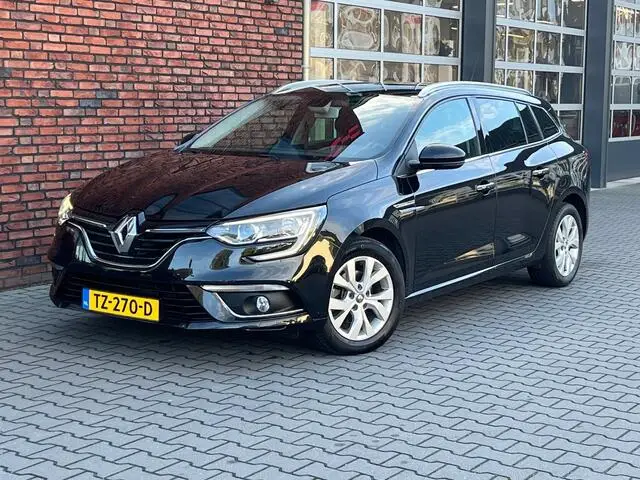 Photo 1 : Renault Megane 2018 Petrol