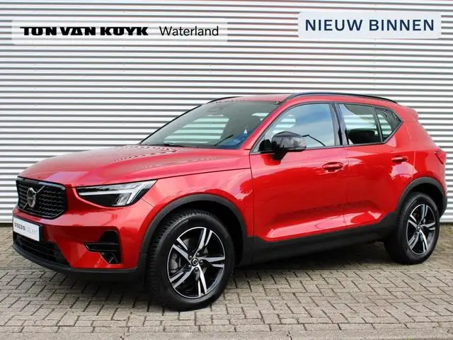 Photo 1 : Volvo Xc40 2024 Hybrid