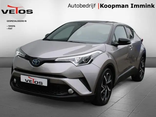 Photo 1 : Toyota C-hr 2017 Hybrid