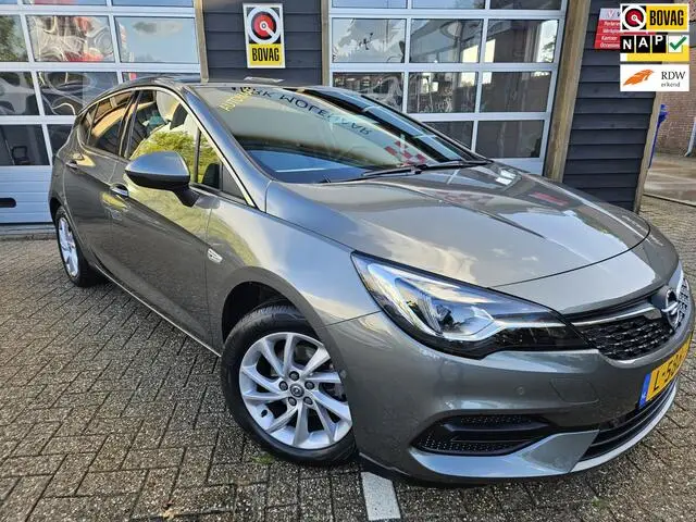 Photo 1 : Opel Astra 2021 Essence