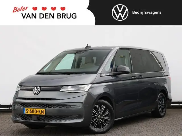 Photo 1 : Volkswagen Multivan 2022 Hybrid