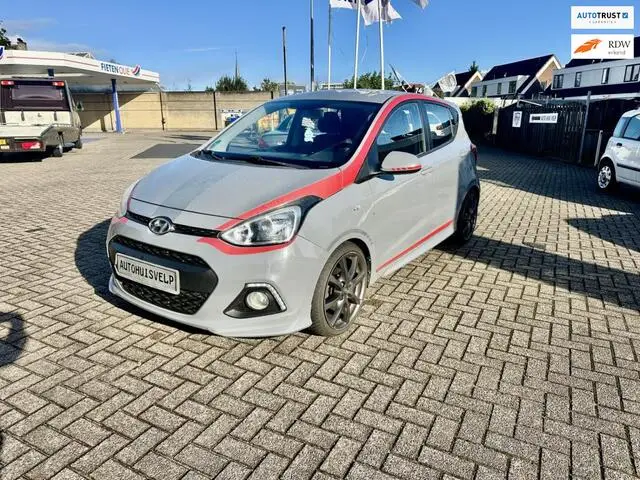 Photo 1 : Hyundai I10 2015 Petrol