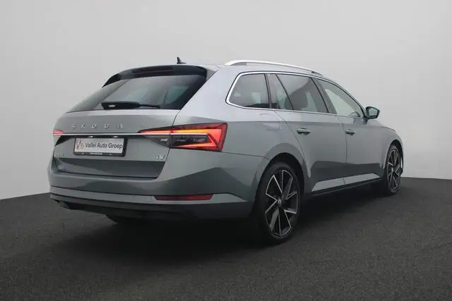 Photo 1 : Skoda Superb 2021 Hybrid