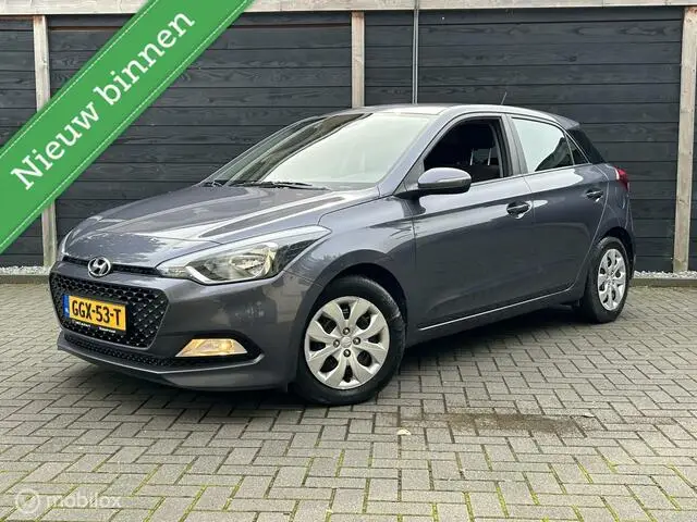 Photo 1 : Hyundai I20 2016 Petrol