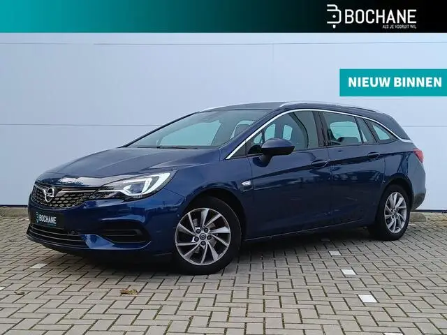 Photo 1 : Opel Astra 2020 Essence