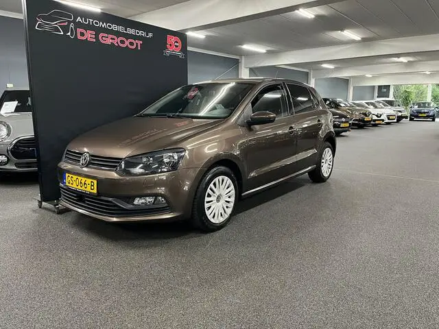 Photo 1 : Volkswagen Polo 2015 Essence