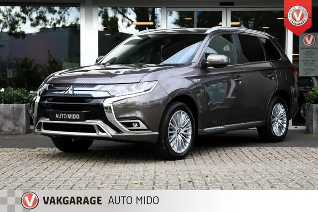 Photo 1 : Mitsubishi Outlander 2020 Hybride