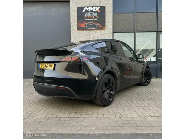 Photo 1 : Tesla Model Y 2023 Electric