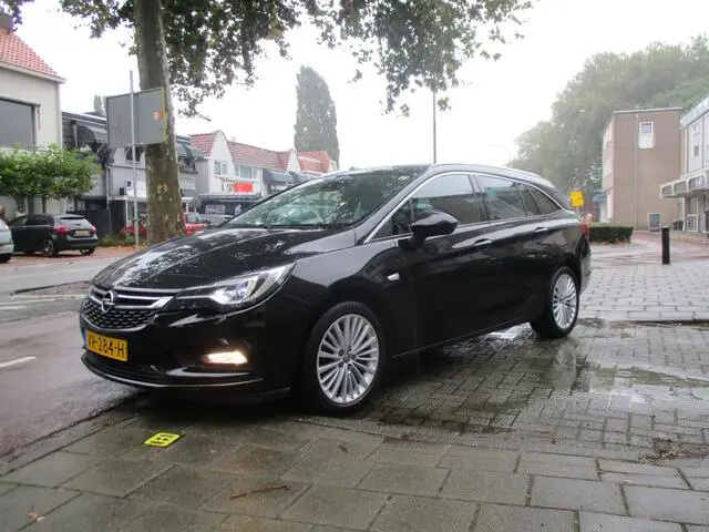 Photo 1 : Opel Astra 2019 Essence