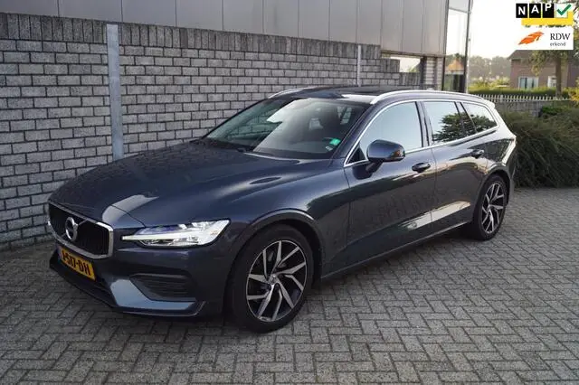 Photo 1 : Volvo V60 2020 Petrol