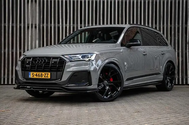 Photo 1 : Audi Q7 2022 Hybride