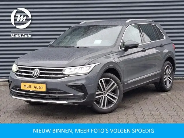 Photo 1 : Volkswagen Tiguan 2021 Hybride