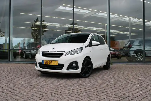 Photo 1 : Peugeot 108 2015 Petrol